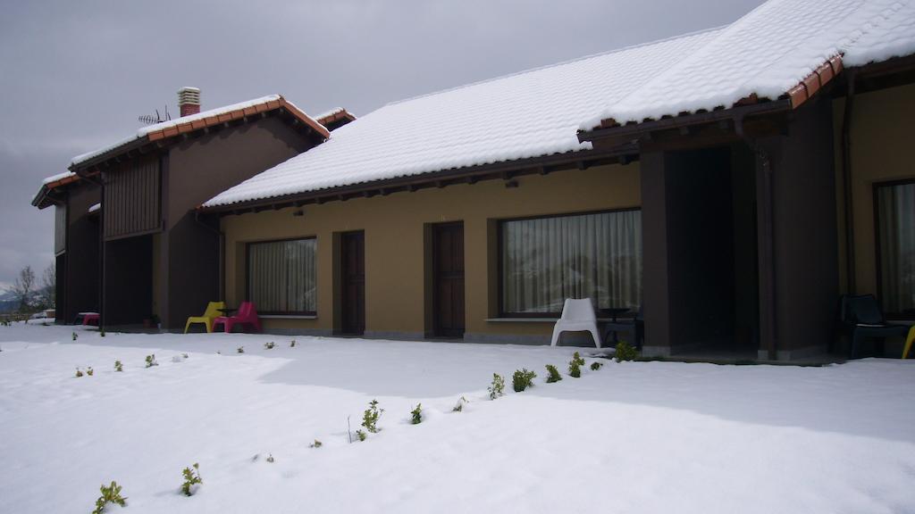 Apartamentos La Senda San Juan de Parres Exterior foto